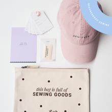 Lade das Bild in den Galerie-Viewer, Geschenkbox Sewing | maxi