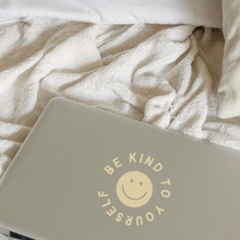 Lade das Bild in den Galerie-Viewer, Aufkleber | Spiegelsticker | Be Kind To Yourself