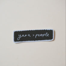Lade das Bild in den Galerie-Viewer, Sticker | Yarn > People