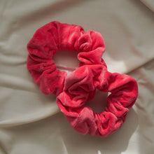 Lade das Bild in den Galerie-Viewer, Scrunchie - nicki pink