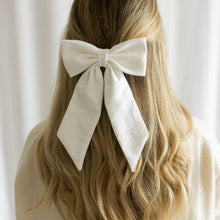 Lade das Bild in den Galerie-Viewer, Haarschleife - Leinen weiß