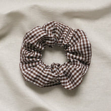 Lade das Bild in den Galerie-Viewer, Scrunchie - braun kariert