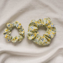 Lade das Bild in den Galerie-Viewer, Scrunchie - Zitrone