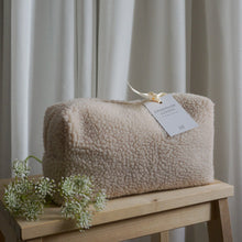 Lade das Bild in den Galerie-Viewer, Kosmetiktasche Teddy SMALL, beige
