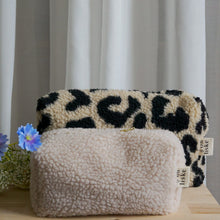 Lade das Bild in den Galerie-Viewer, Kosmetiktasche Teddy SMALL, beige