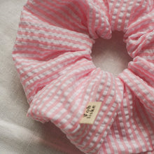 Lade das Bild in den Galerie-Viewer, Scrunchie - Streifen rosa