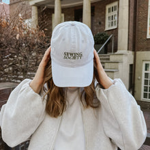 Lade das Bild in den Galerie-Viewer, Cap | Sewing Society
