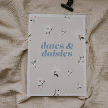 Lade das Bild in den Galerie-Viewer, Art Print-Kalender | Dates & Daisies | DIN A4