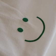 Lade das Bild in den Galerie-Viewer, Bügelbild | Smiley Face - green