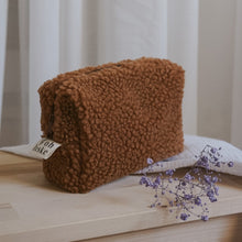 Lade das Bild in den Galerie-Viewer, Kosmetiktasche Teddy, braun